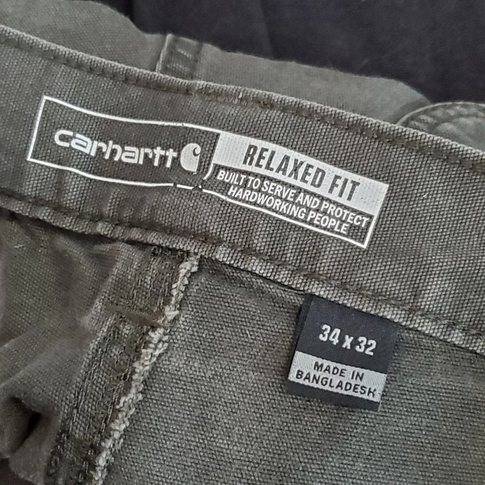 Carhartt ***stains item